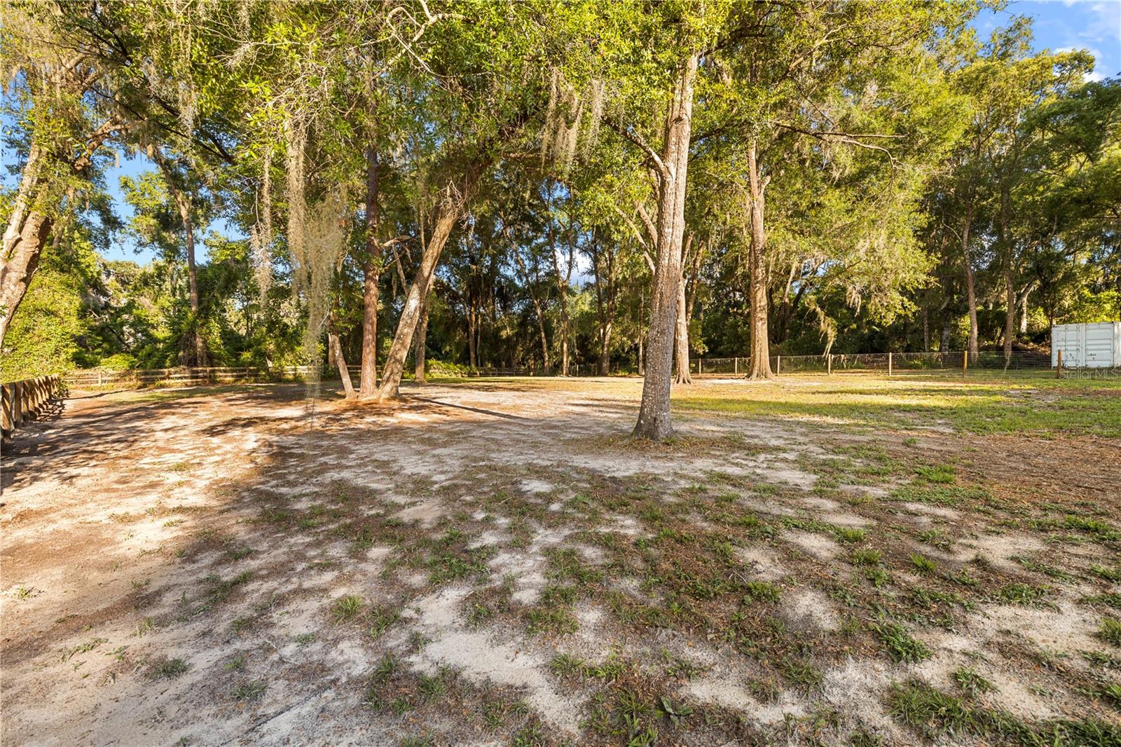 Image 45 of 61 For 7400 Eastlake Drive