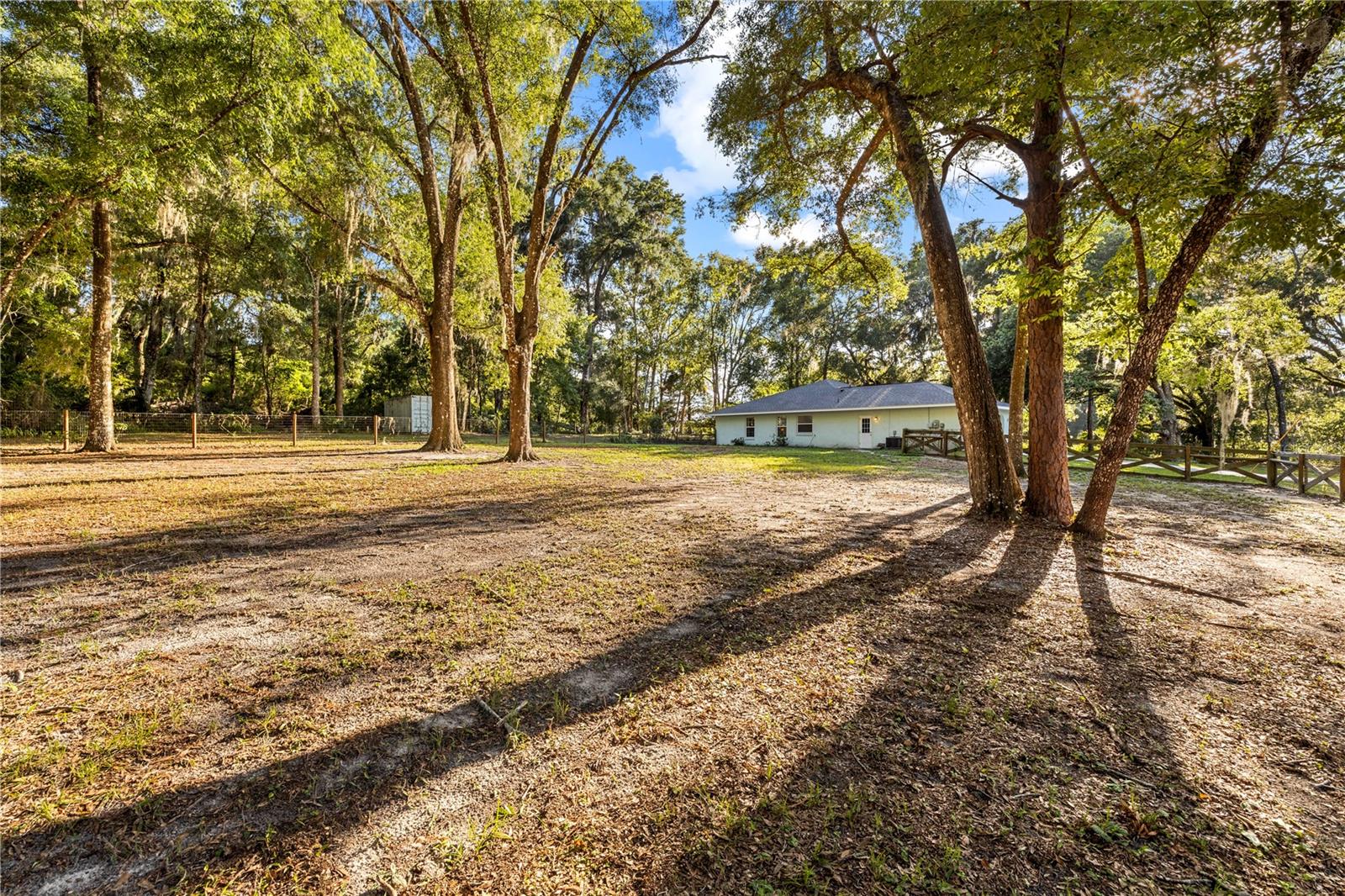 Image 48 of 61 For 7400 Eastlake Drive