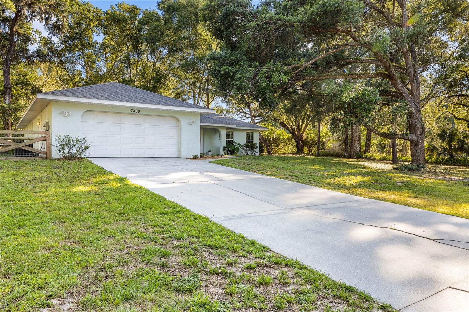 Image 5 of 61 For 7400 Eastlake Drive
