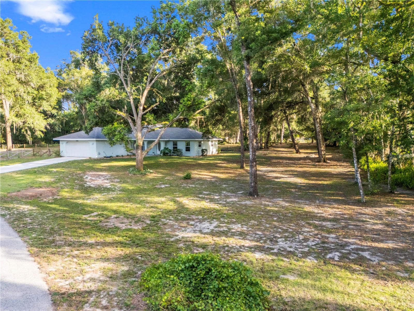 Image 53 of 61 For 7400 Eastlake Drive