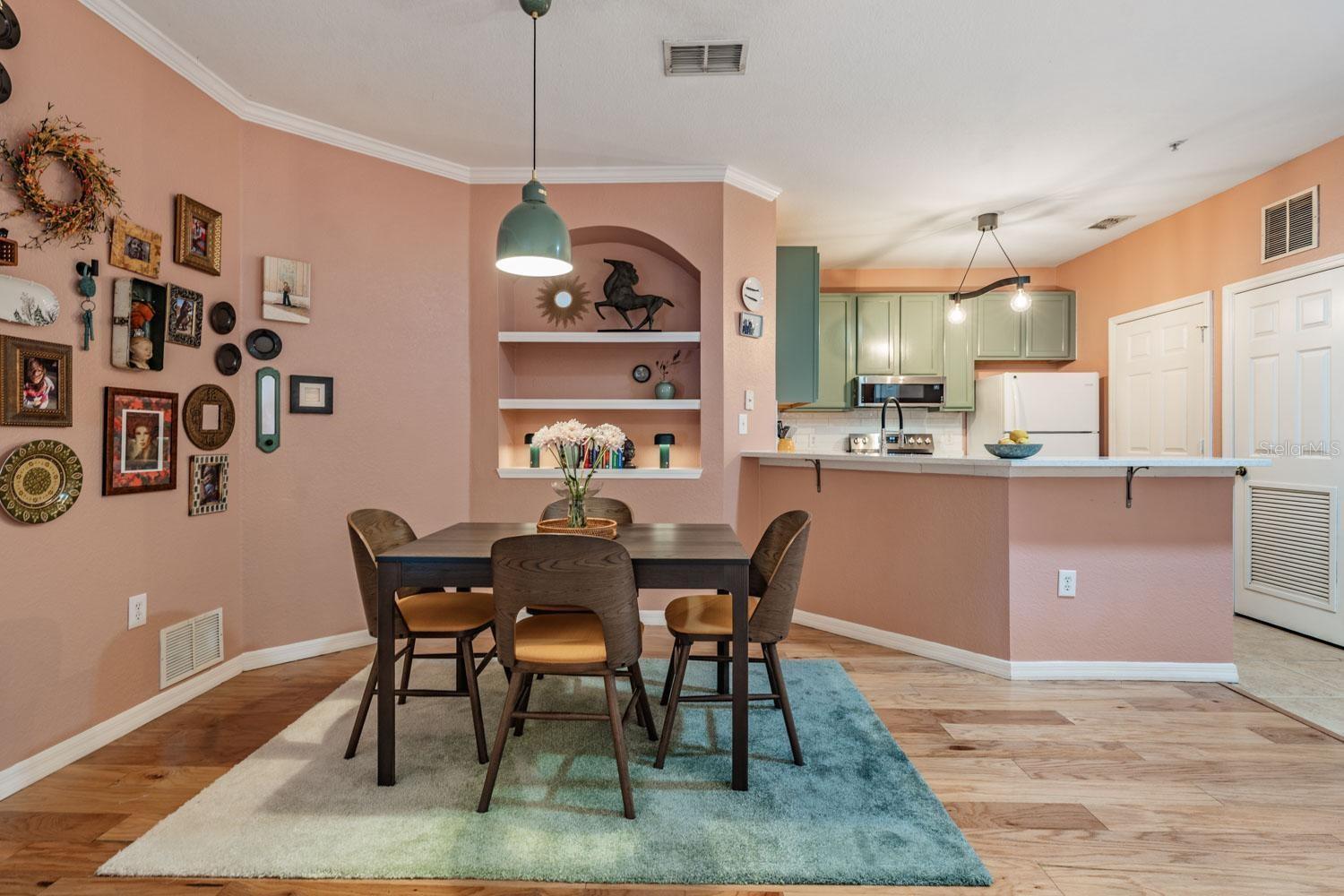 Image 14 of 35 For 10103 Courtney Oaks Circle 103
