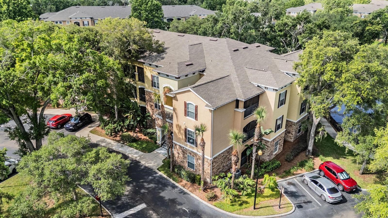 Image 34 of 35 For 10103 Courtney Oaks Circle 103