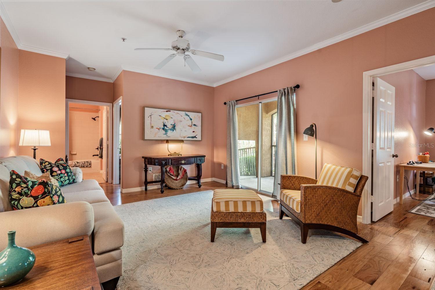 Image 4 of 35 For 10103 Courtney Oaks Circle 103