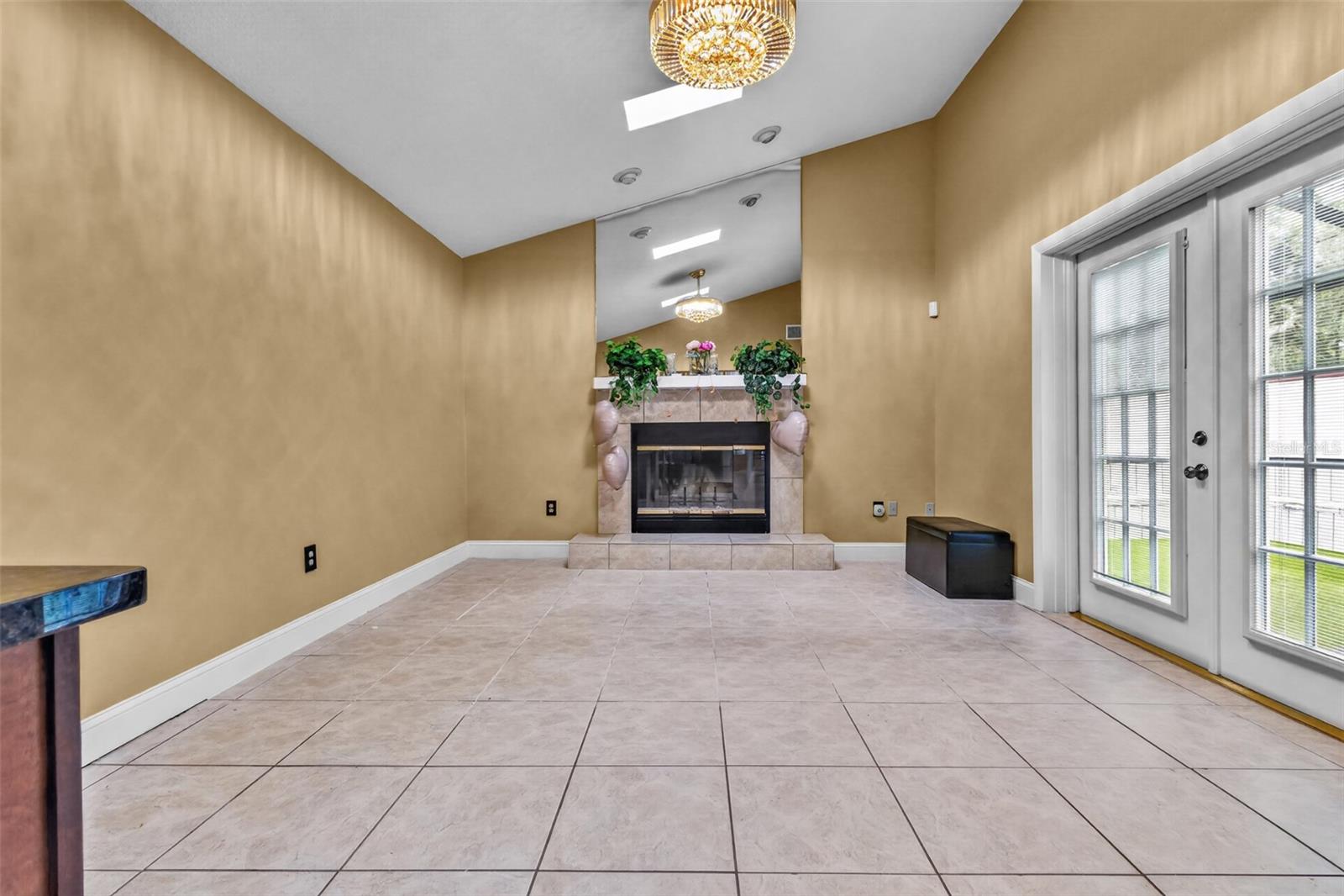 Image 12 of 25 For 11310 Linarbor Place