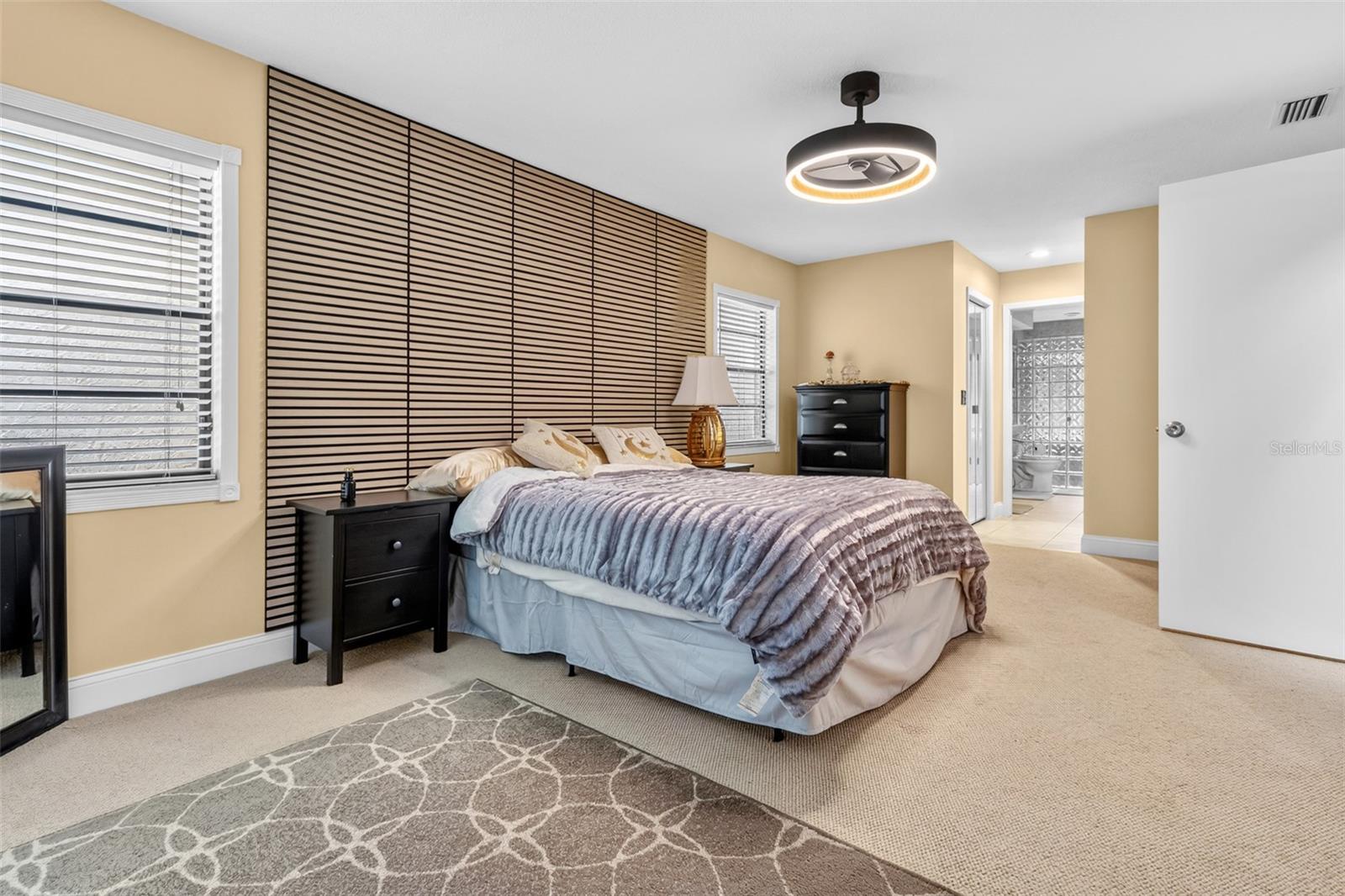 Image 13 of 25 For 11310 Linarbor Place
