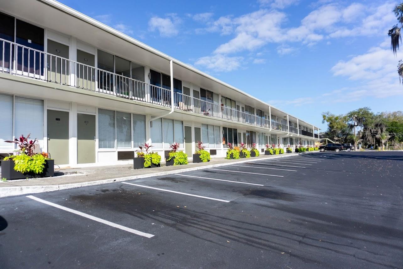 Image 2 of 7 For 515 Bon Air Street 249
