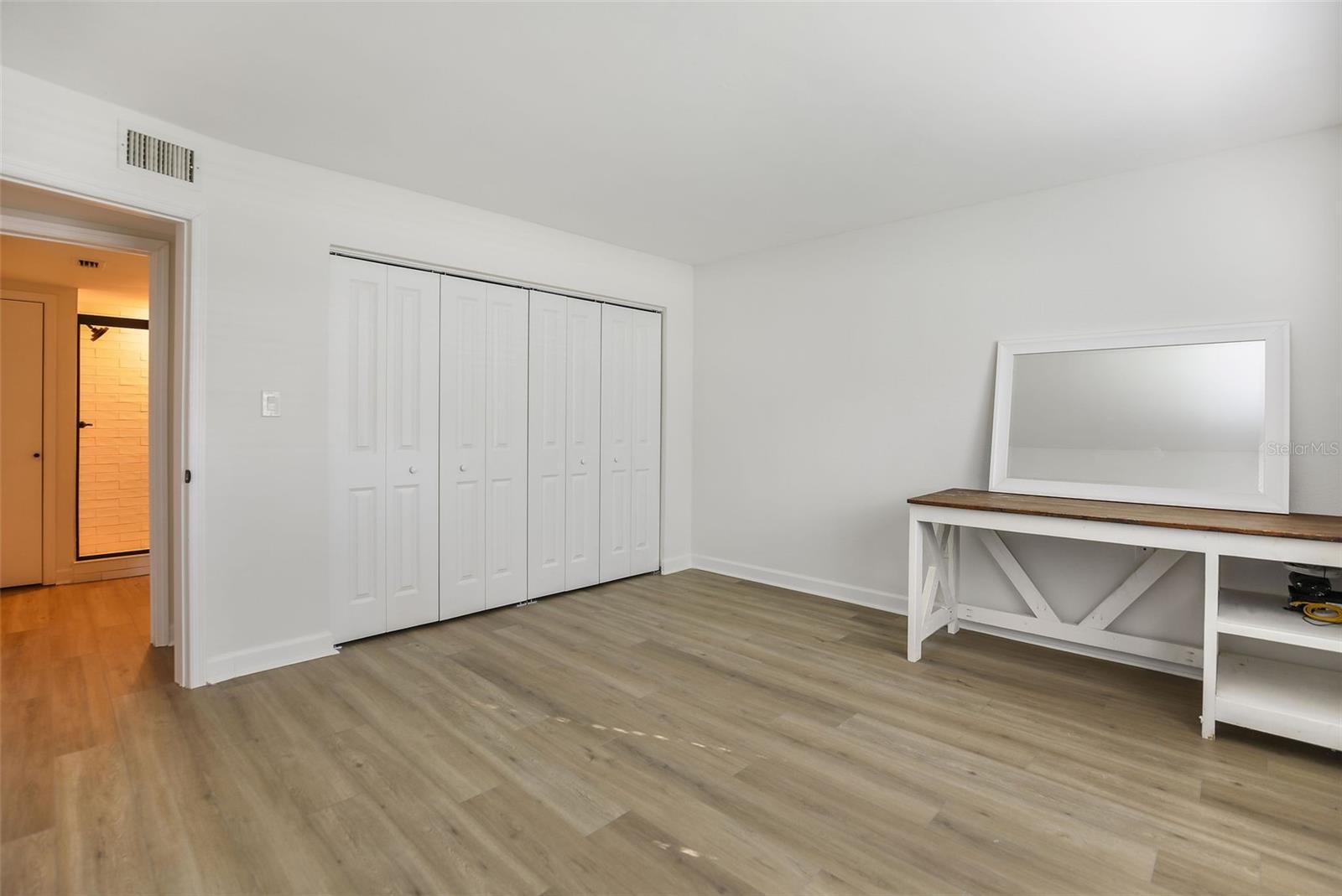 Image 14 of 22 For 4570 Overlook Drive Ne 179