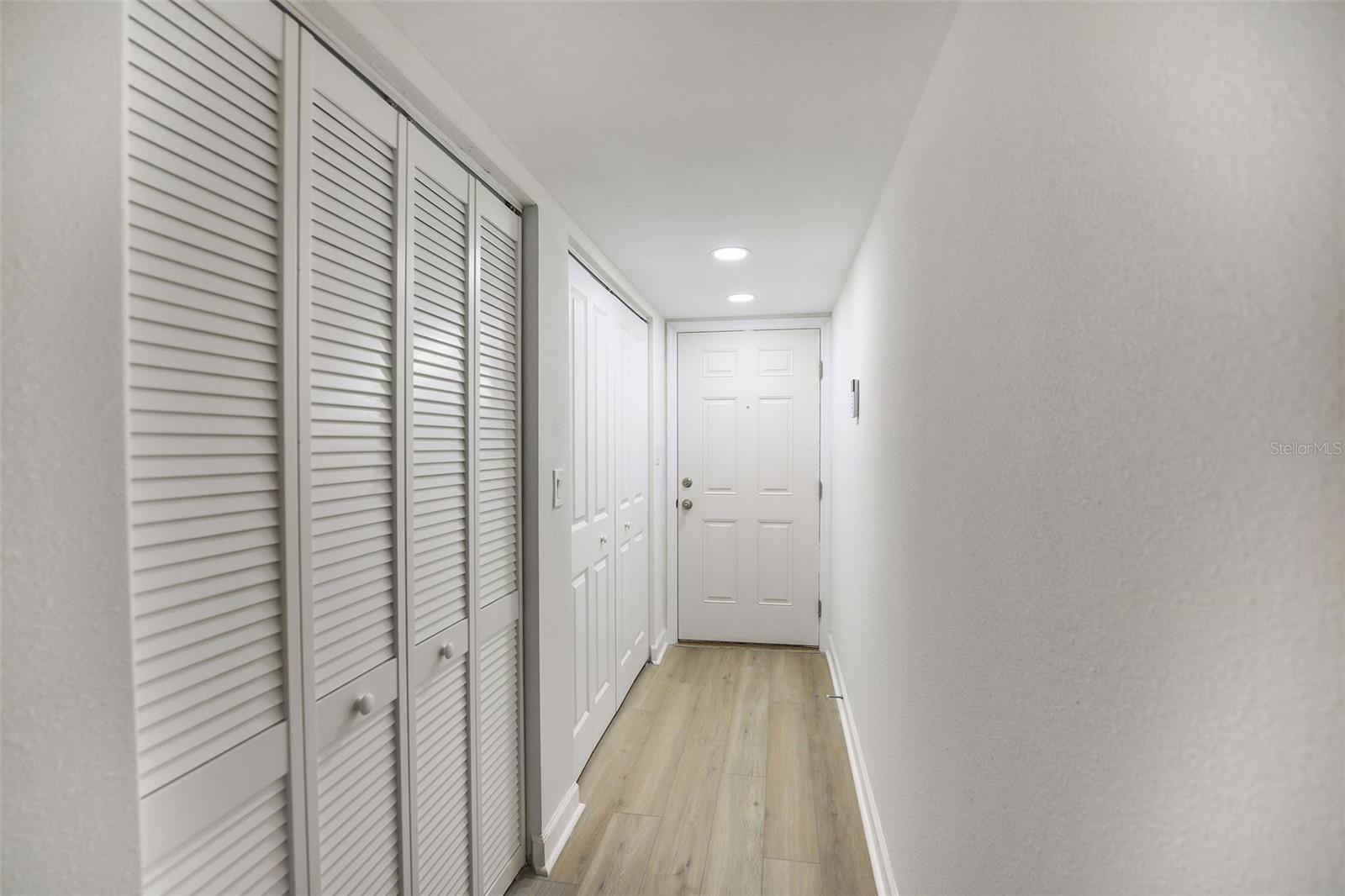 Image 2 of 22 For 4570 Overlook Drive Ne 179
