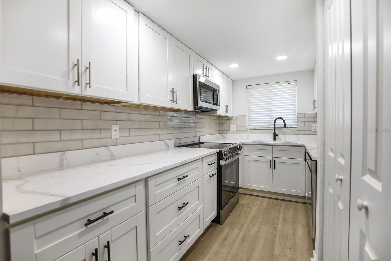 Image 8 of 22 For 4570 Overlook Drive Ne 179