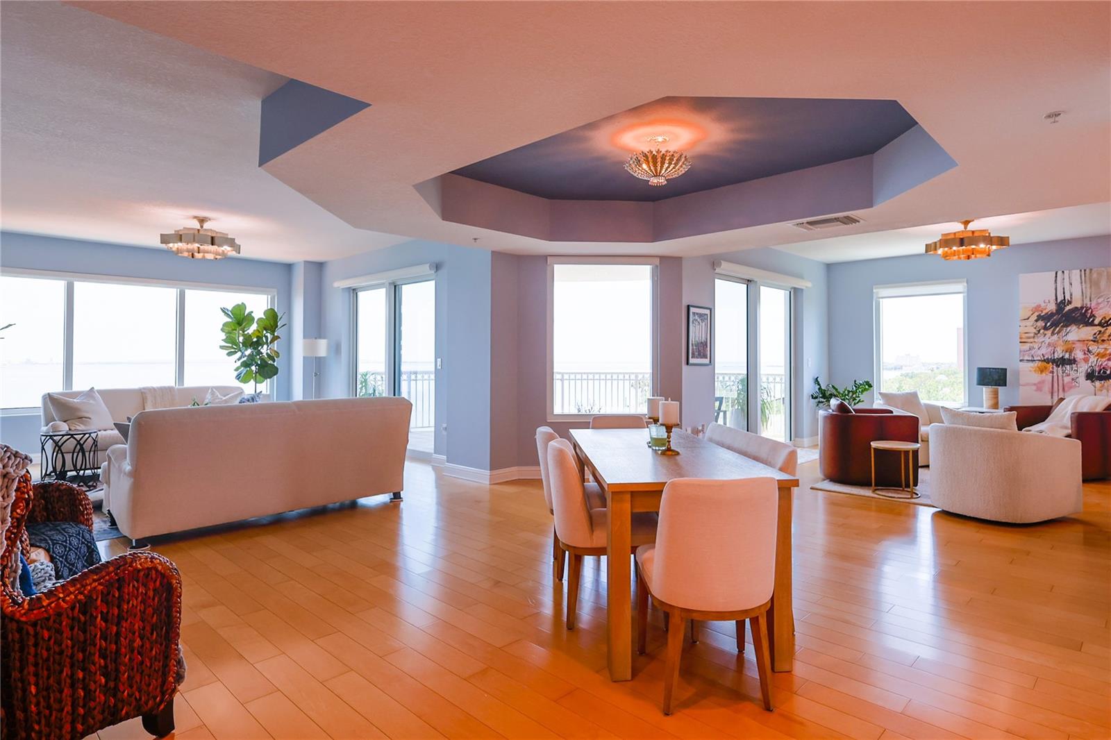 Image 4 of 42 For 3507 Bayshore Boulevard 701