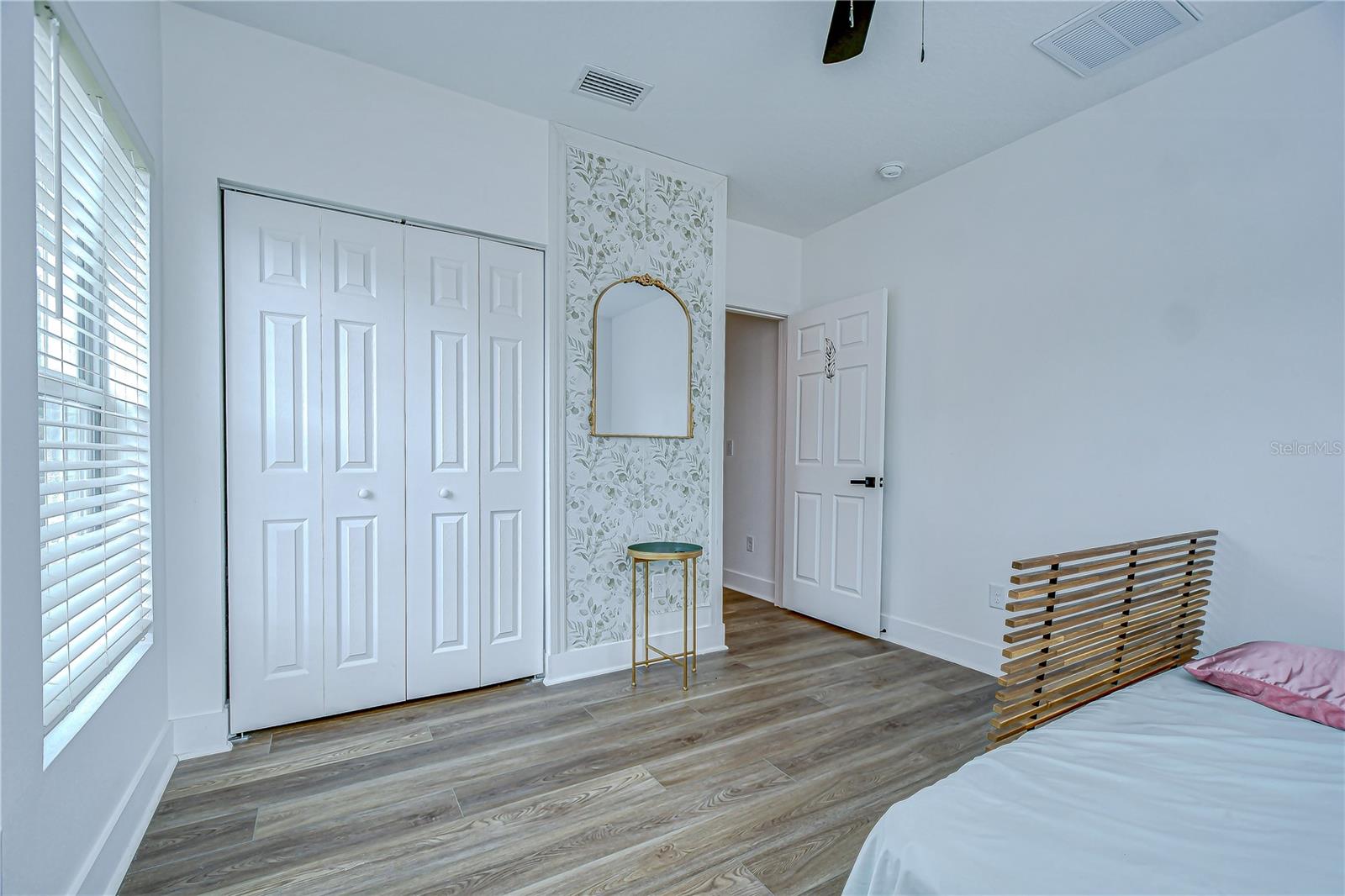 Image 18 of 28 For 1051 44th Street S