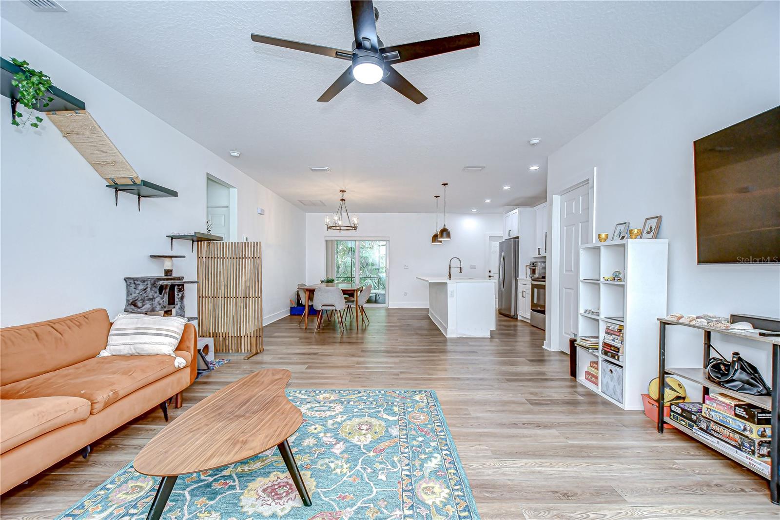 Image 5 of 28 For 1051 44th Street S