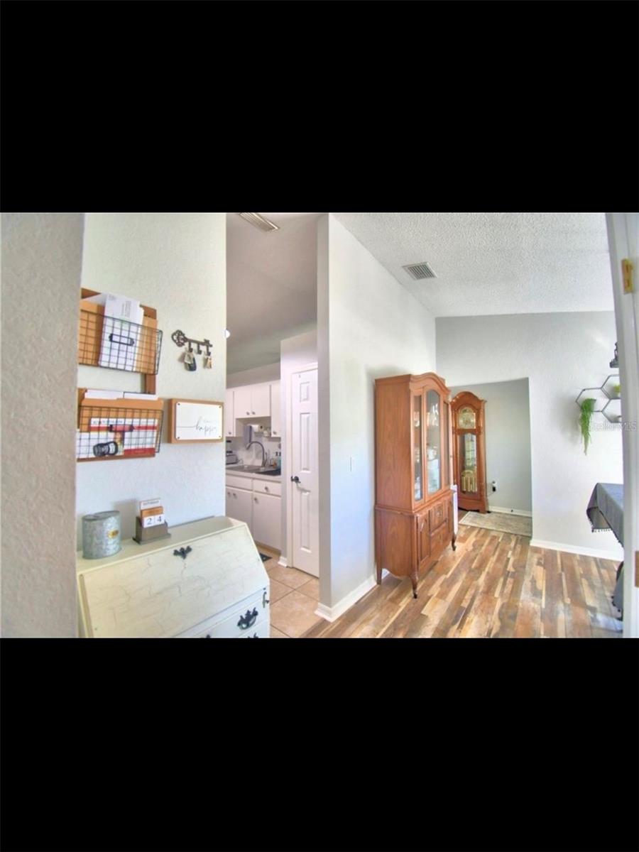 Image 12 of 53 For 8871 Pebblebrooke Drive