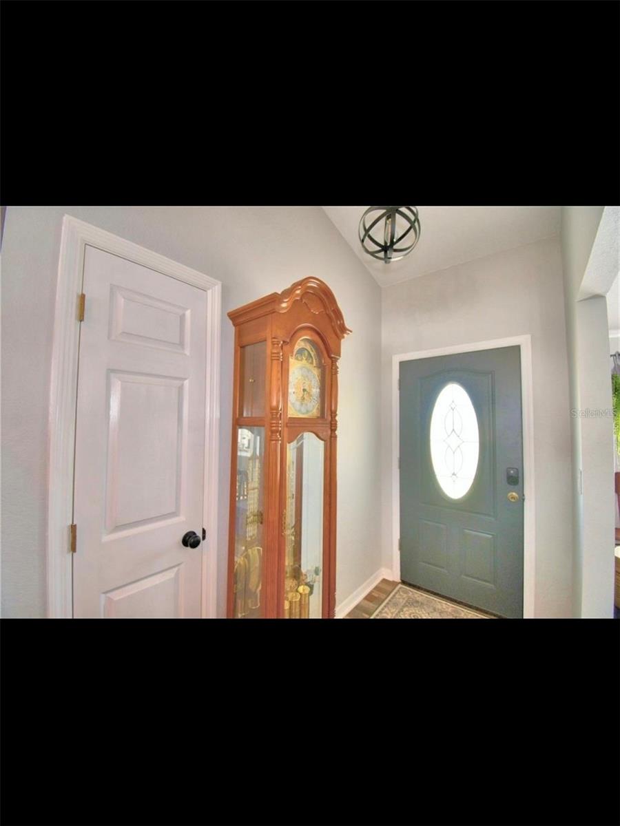 Image 3 of 53 For 8871 Pebblebrooke Drive