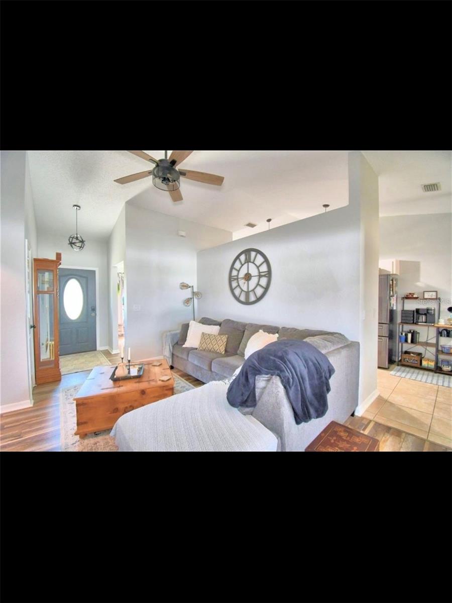 Image 4 of 53 For 8871 Pebblebrooke Drive