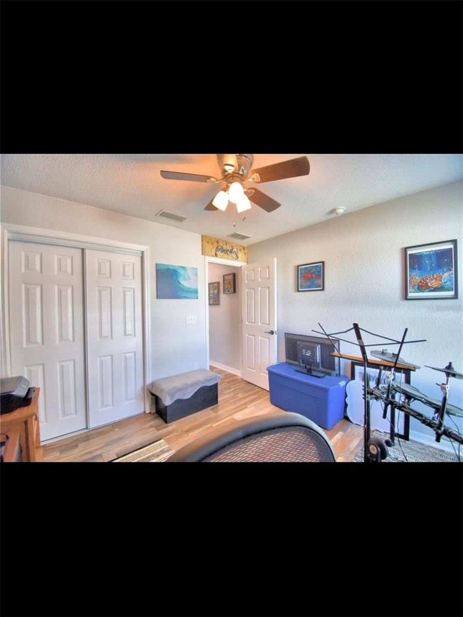 Image 41 of 53 For 8871 Pebblebrooke Drive