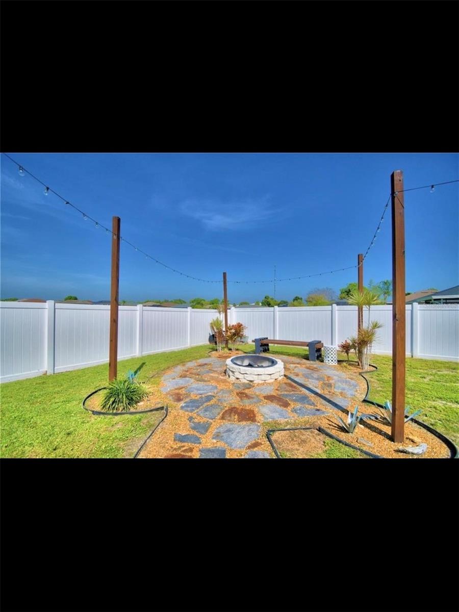 Image 44 of 53 For 8871 Pebblebrooke Drive