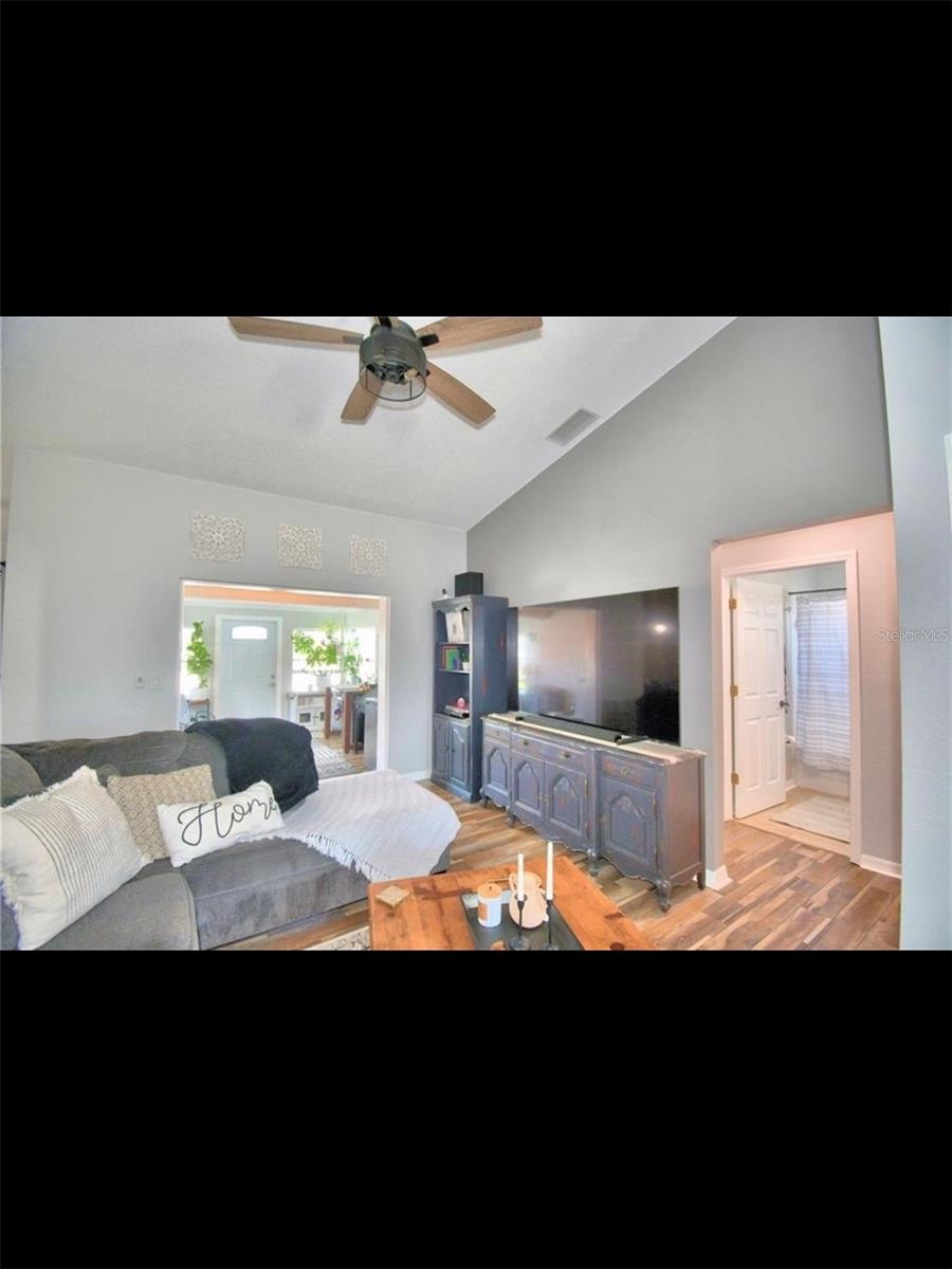 Image 6 of 53 For 8871 Pebblebrooke Drive