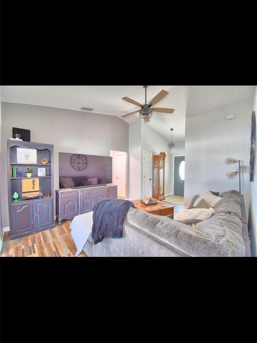 Image 9 of 53 For 8871 Pebblebrooke Drive