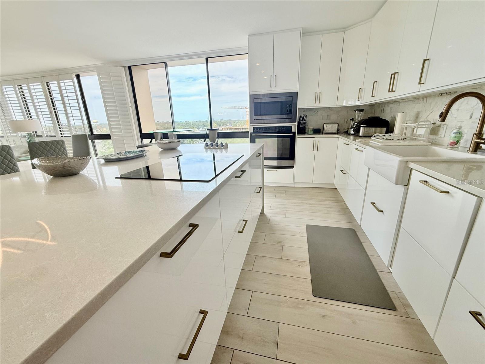 Image 12 of 34 For 3301 Bayshore Boulevard 1001e