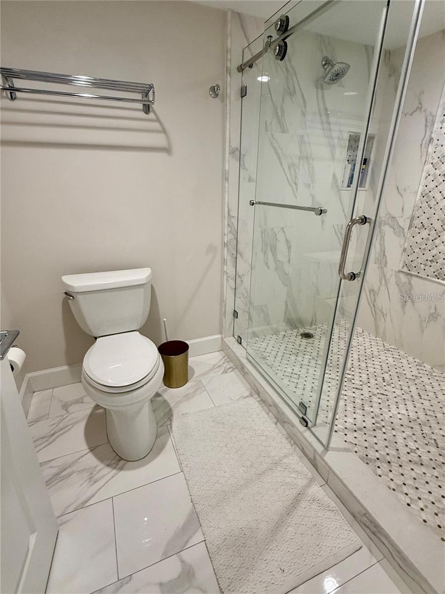 Image 18 of 34 For 3301 Bayshore Boulevard 1001e