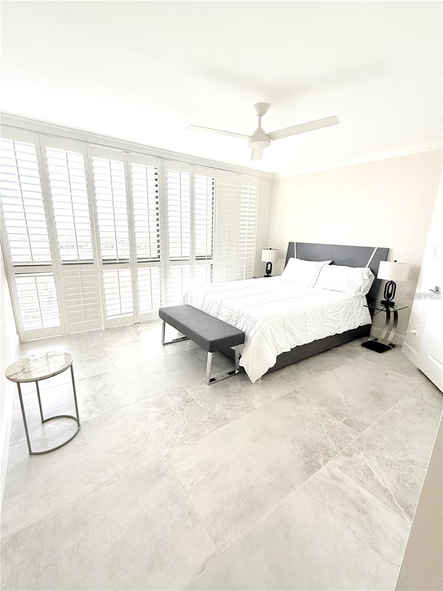 Image 21 of 34 For 3301 Bayshore Boulevard 1001e