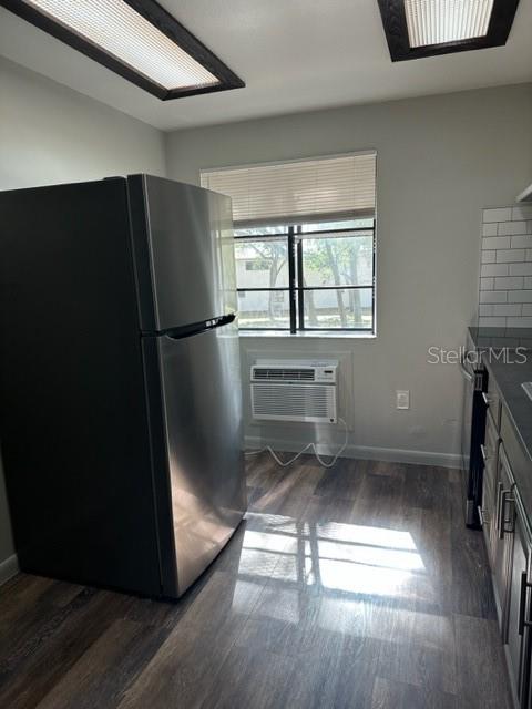 Image 6 of 15 For 2122 Bradford Street 521