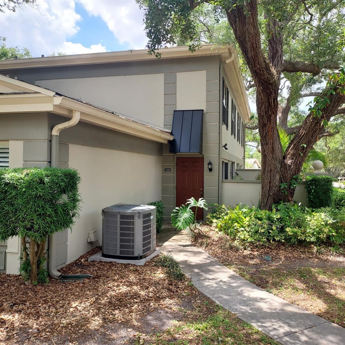 Details for 11821 Northtrail Avenue 11821, TAMPA, FL 33617