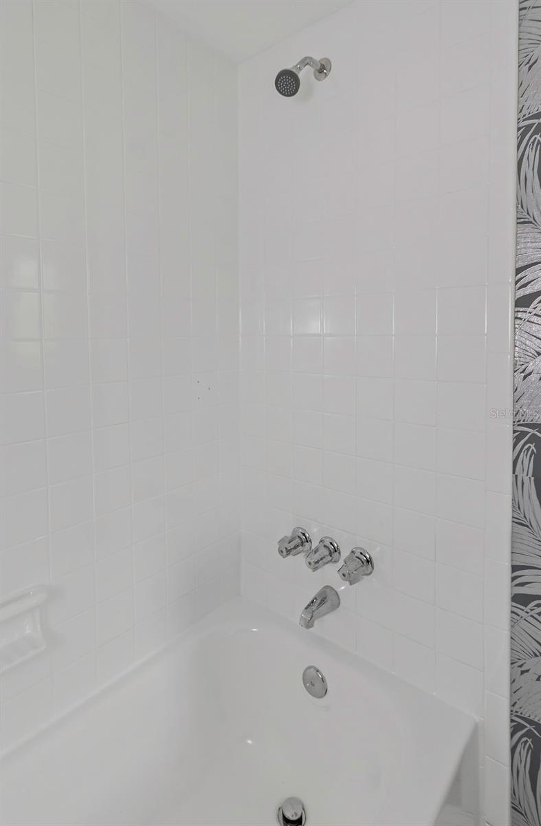 Image 17 of 53 For 4910 38th Way S 111
