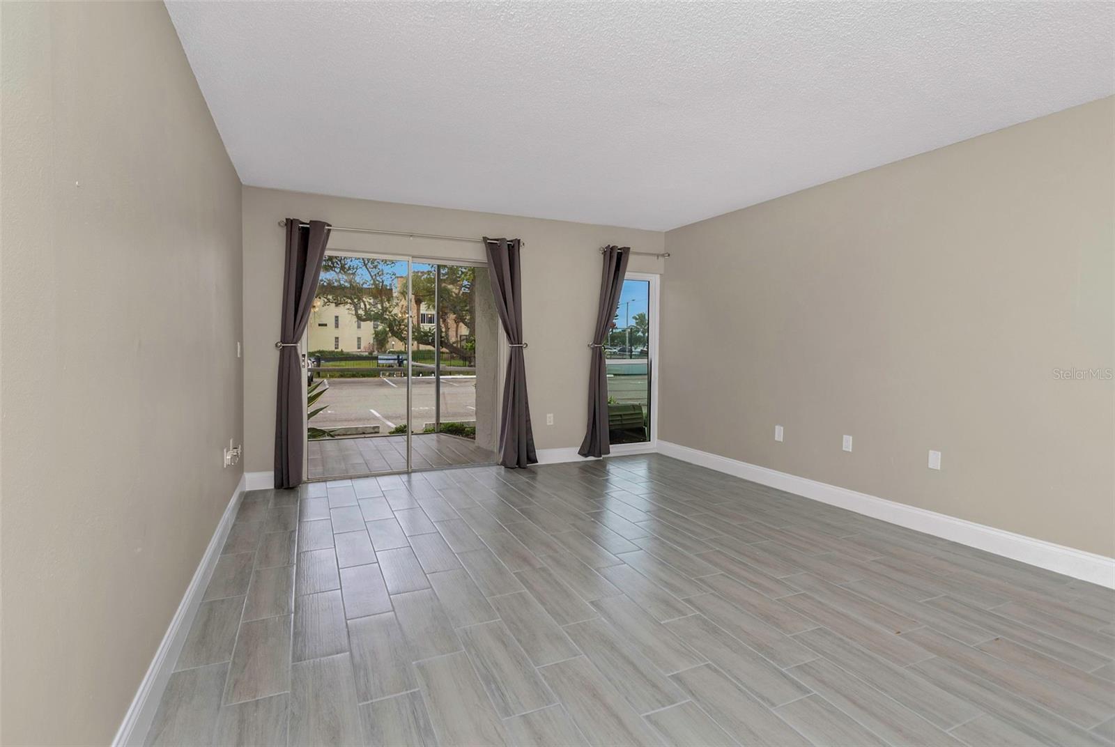 Image 31 of 53 For 4910 38th Way S 111