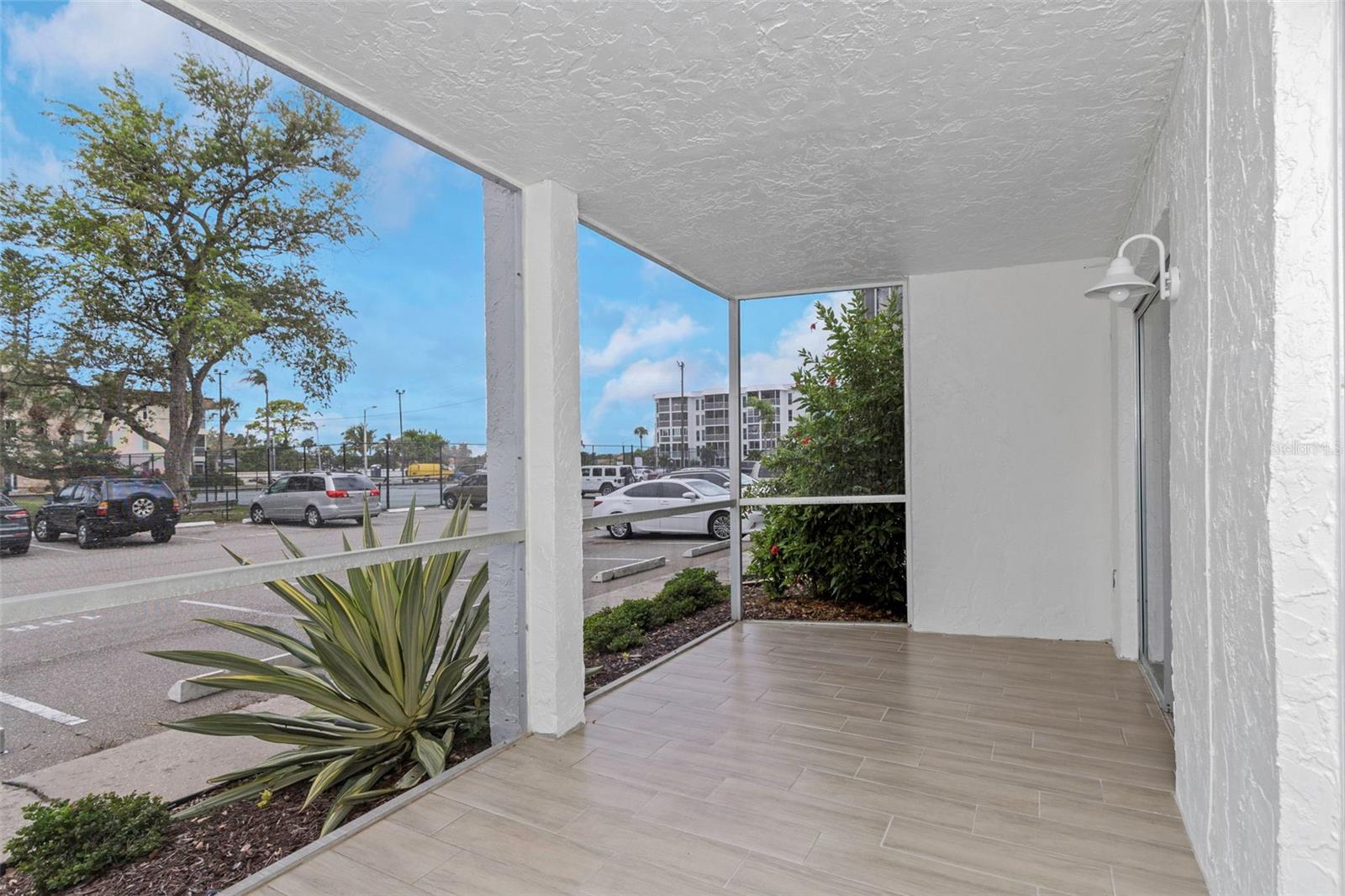 Image 33 of 53 For 4910 38th Way S 111