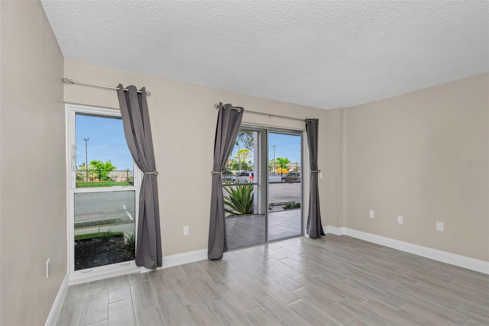 Image 42 of 53 For 4910 38th Way S 111