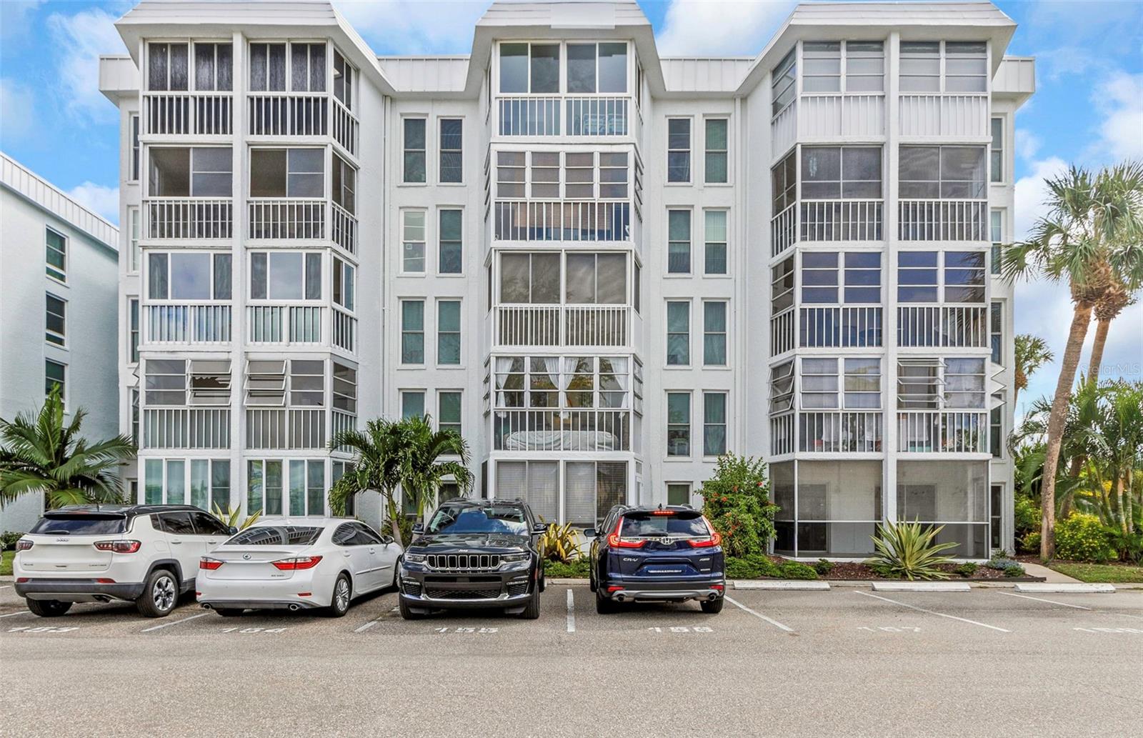 Image 46 of 53 For 4910 38th Way S 111
