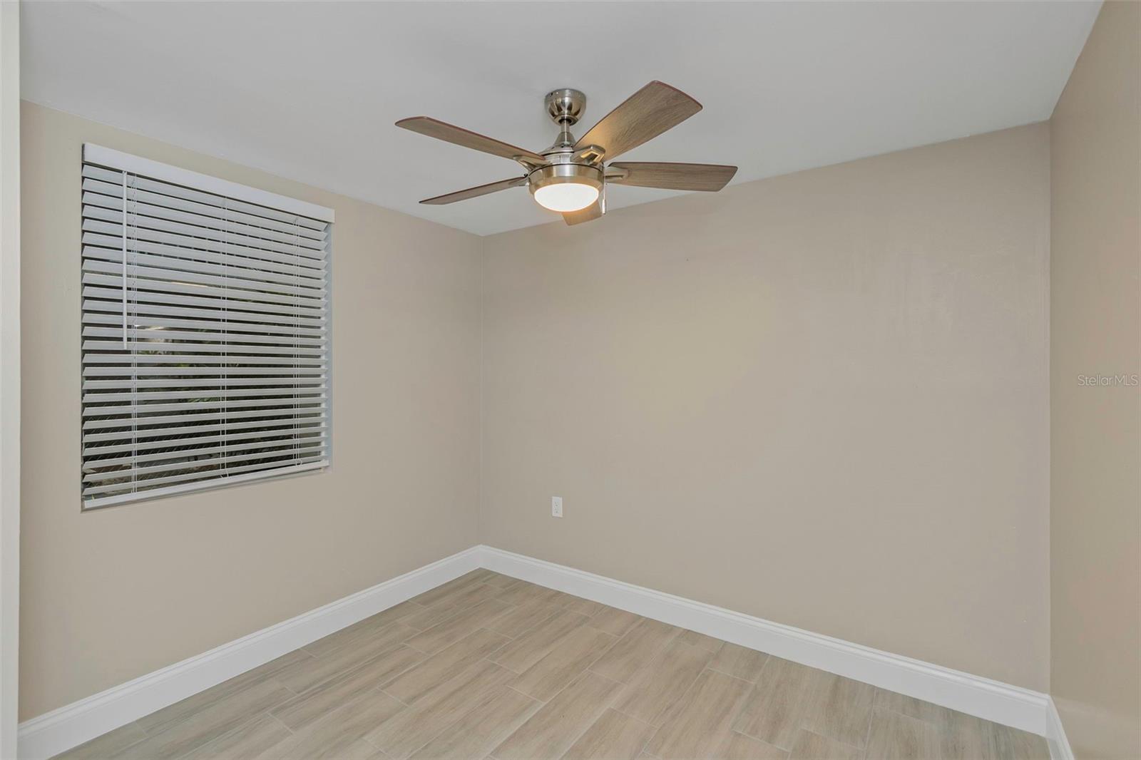 Image 9 of 53 For 4910 38th Way S 111