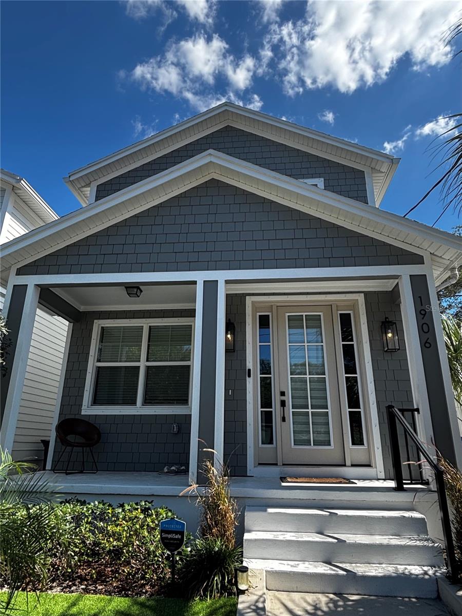 Image 4 of 32 For 1906 Chestnut Street