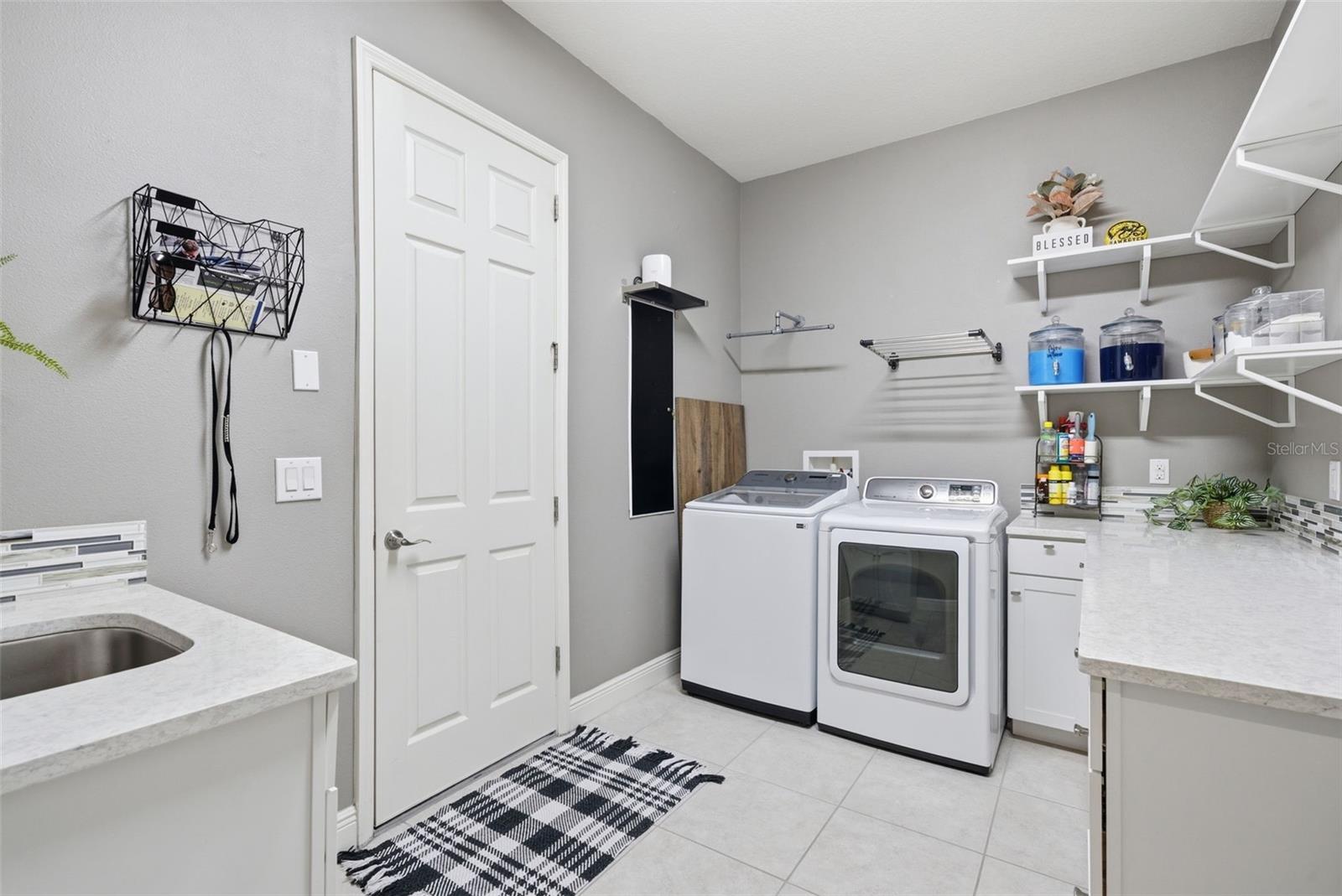 Image 11 of 27 For 13819 Moonstone Canyon Drive