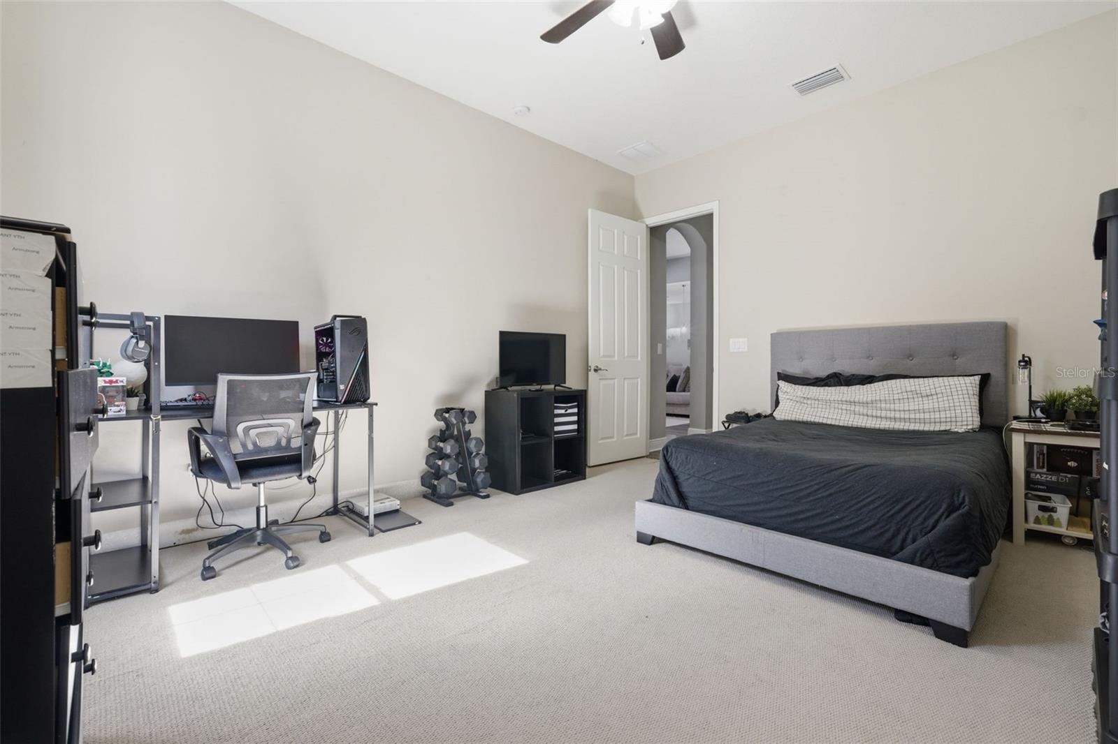 Image 16 of 27 For 13819 Moonstone Canyon Drive