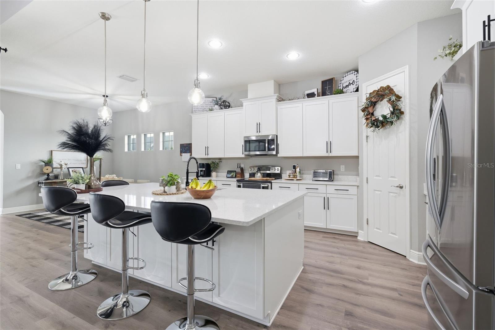 Image 7 of 27 For 13819 Moonstone Canyon Drive
