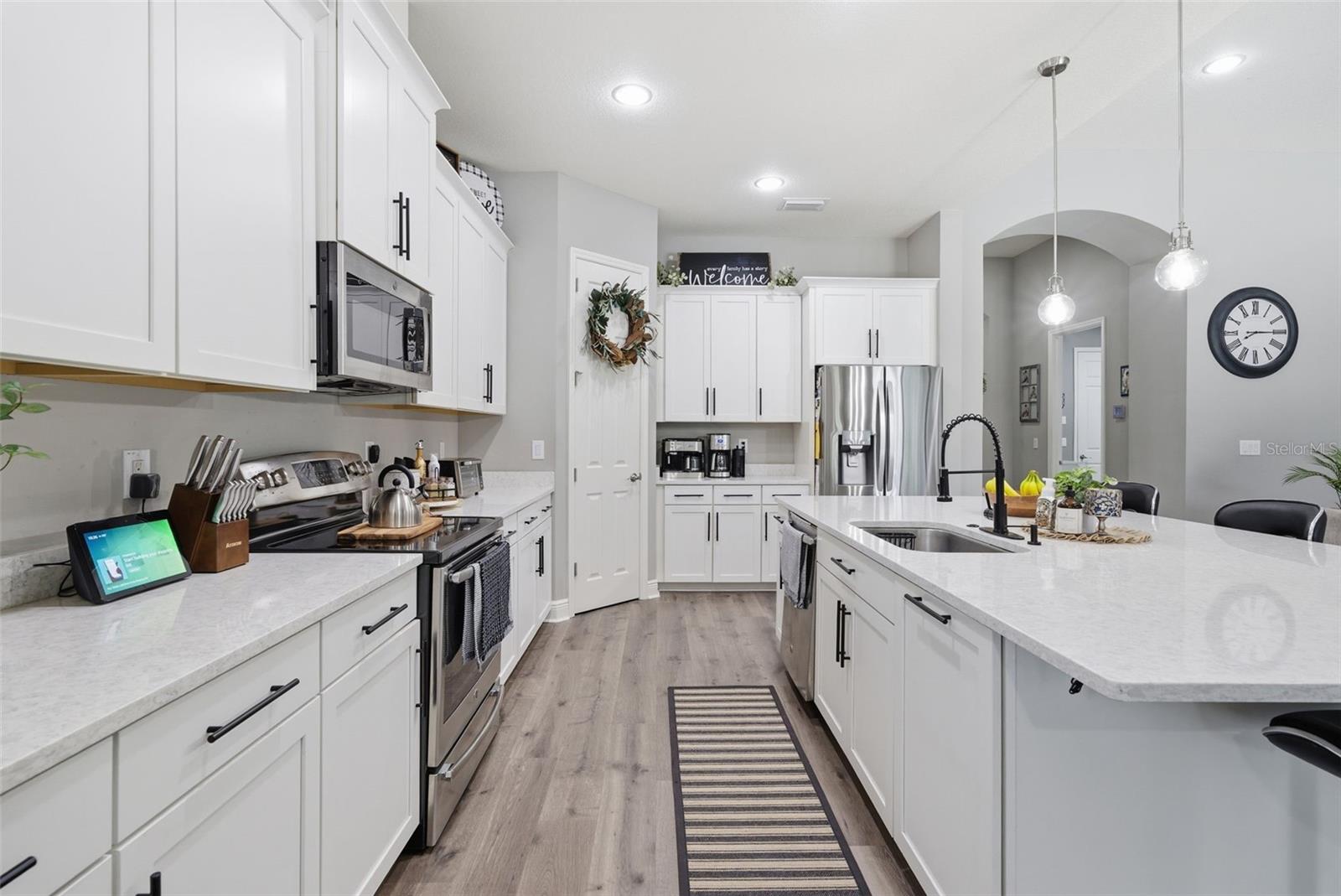 Image 8 of 27 For 13819 Moonstone Canyon Drive