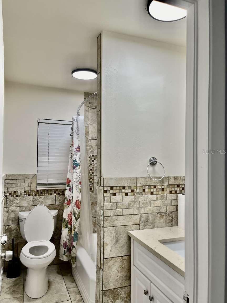 Image 12 of 20 For 116 Renellie Drive