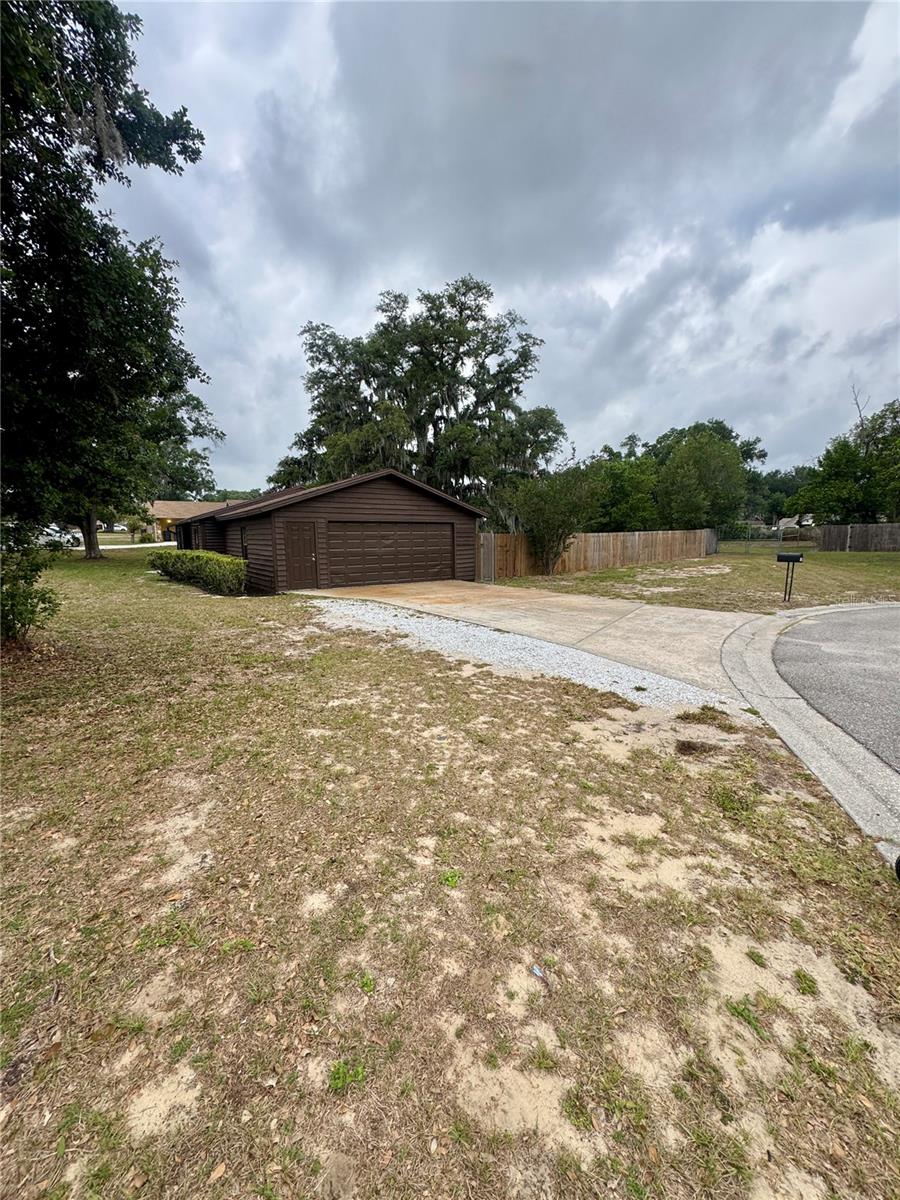 Details for 610 King Henry Court, SEFFNER, FL 33584