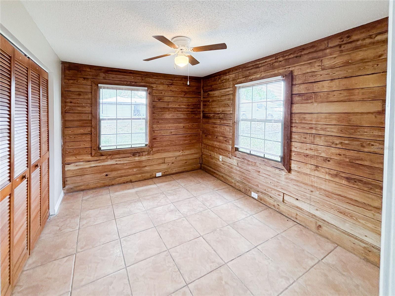 Image 13 of 14 For 610 King Henry Court