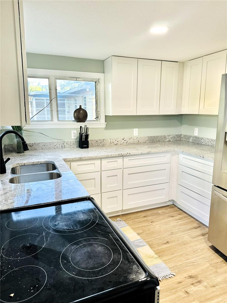 Image 3 of 22 For 5654 12th Street