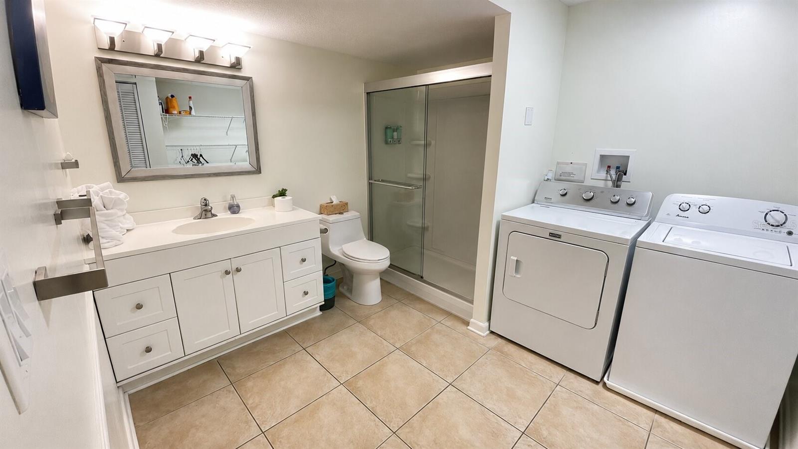 Image 10 of 11 For 7520 Ridgewood Avenue 809