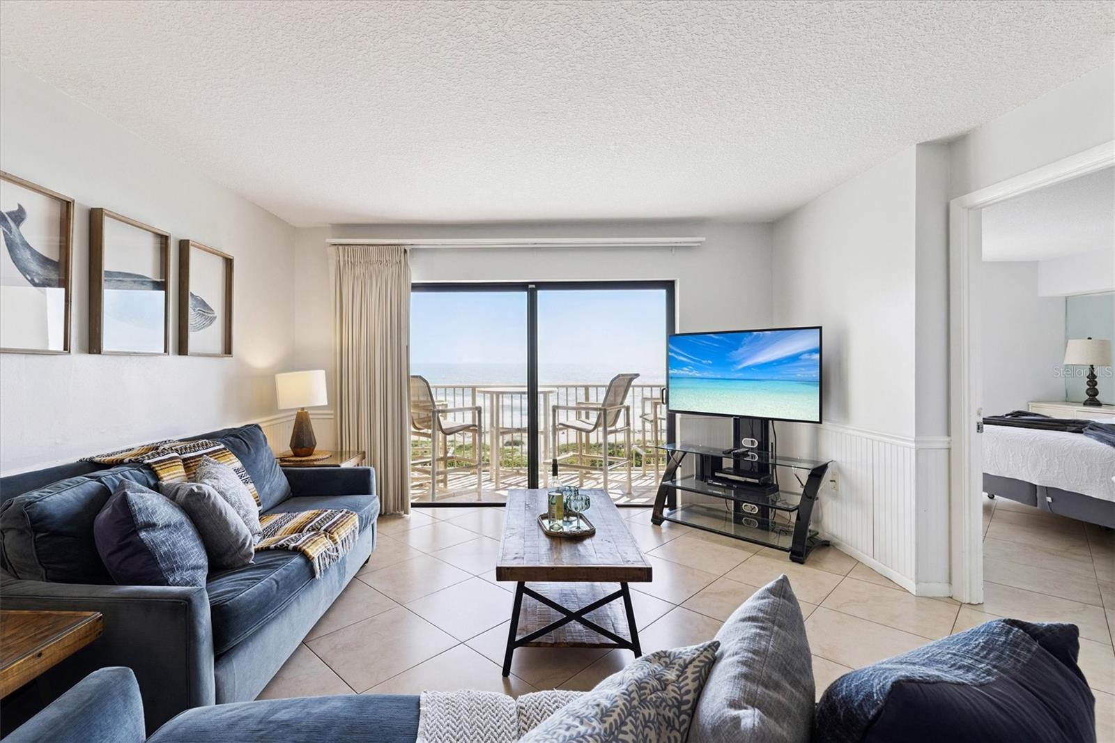Image 4 of 11 For 7520 Ridgewood Avenue 809