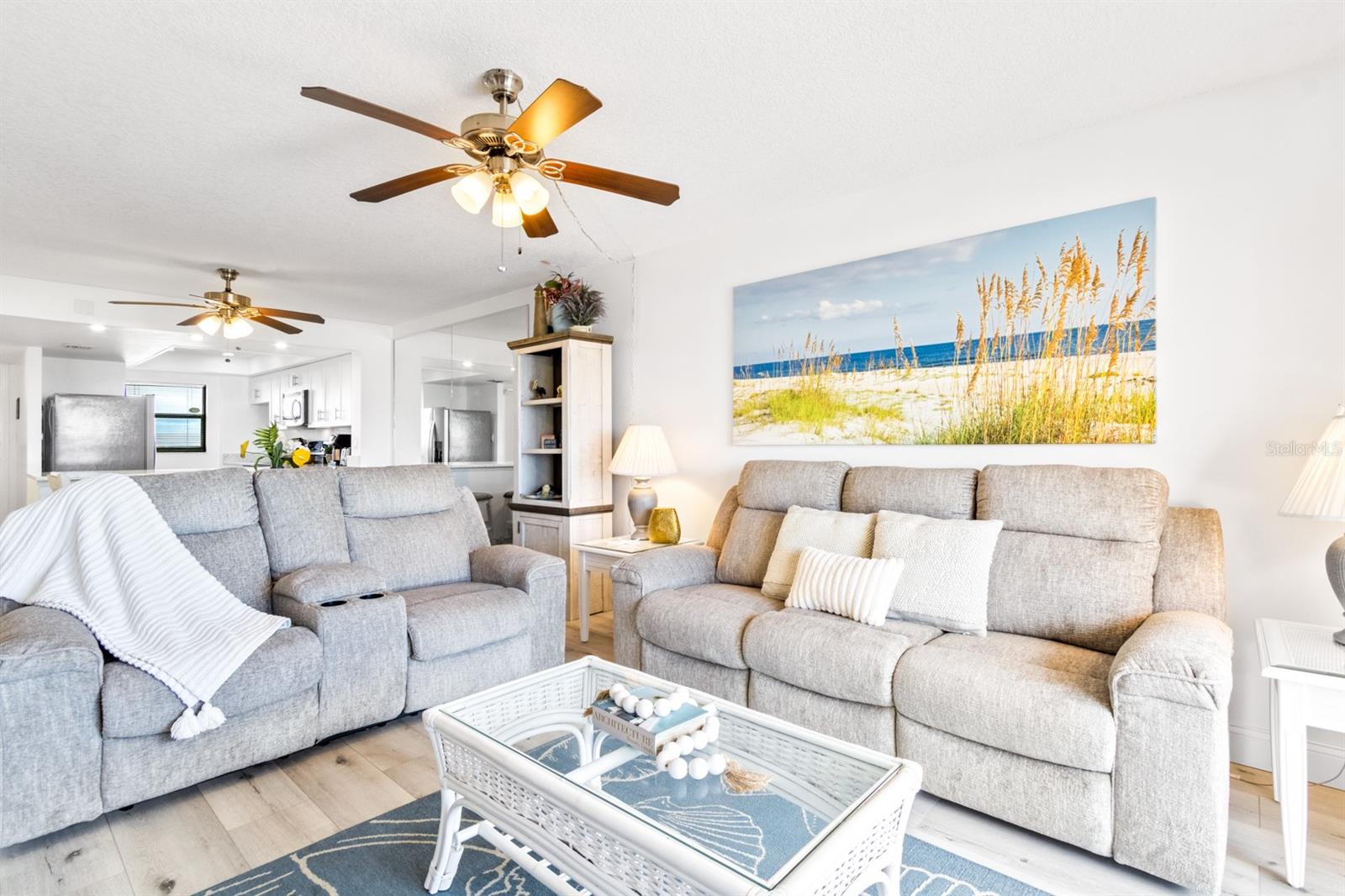 Image 18 of 23 For 7520 Ridgewood Avenue 805