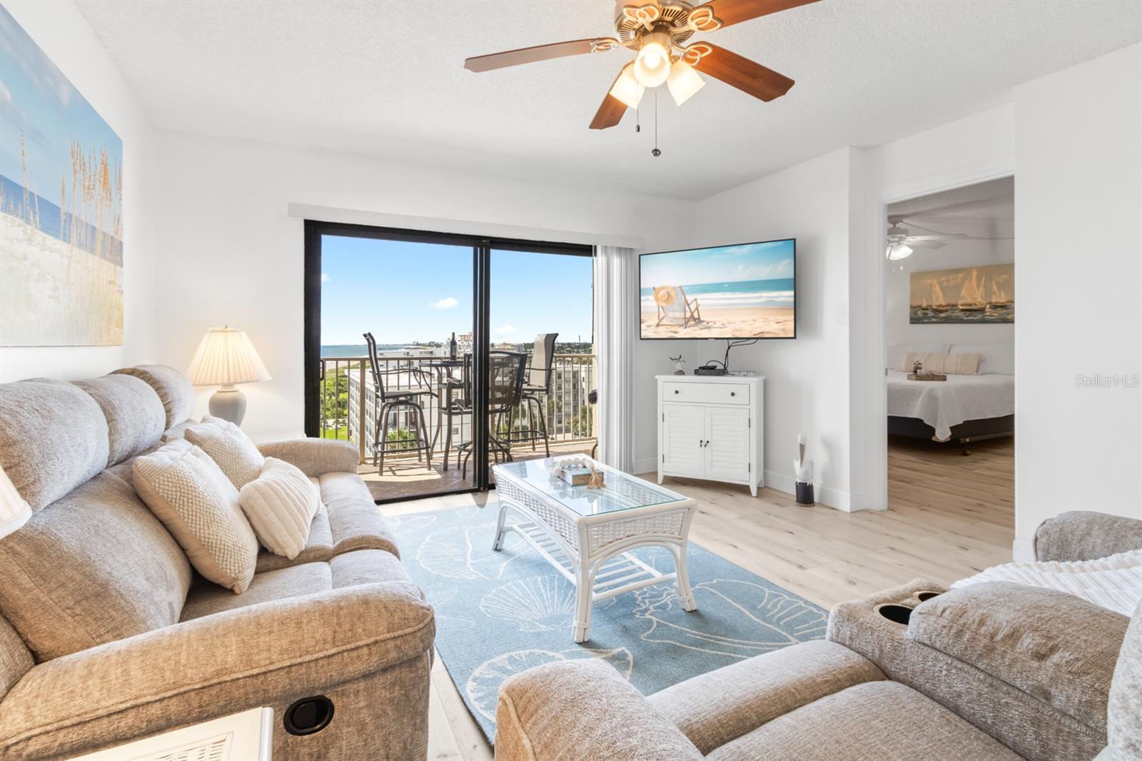 Image 22 of 23 For 7520 Ridgewood Avenue 805