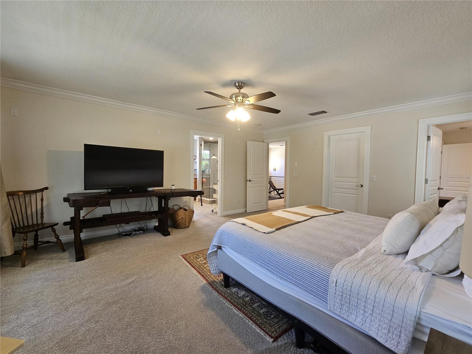 Image 20 of 48 For 7402 De Soto Street