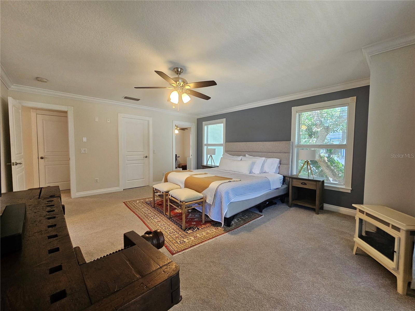 Image 21 of 48 For 7402 De Soto Street