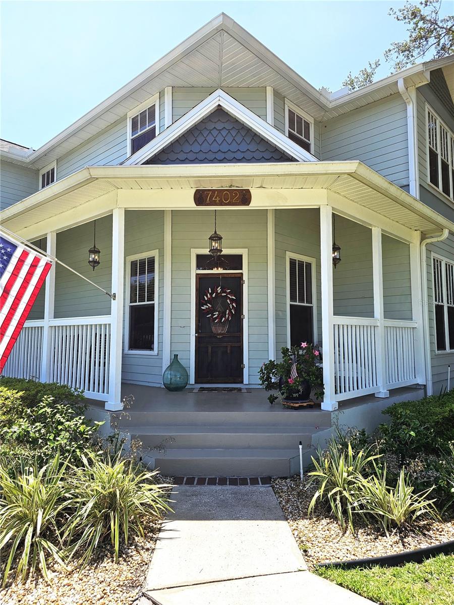 Image 3 of 48 For 7402 De Soto Street